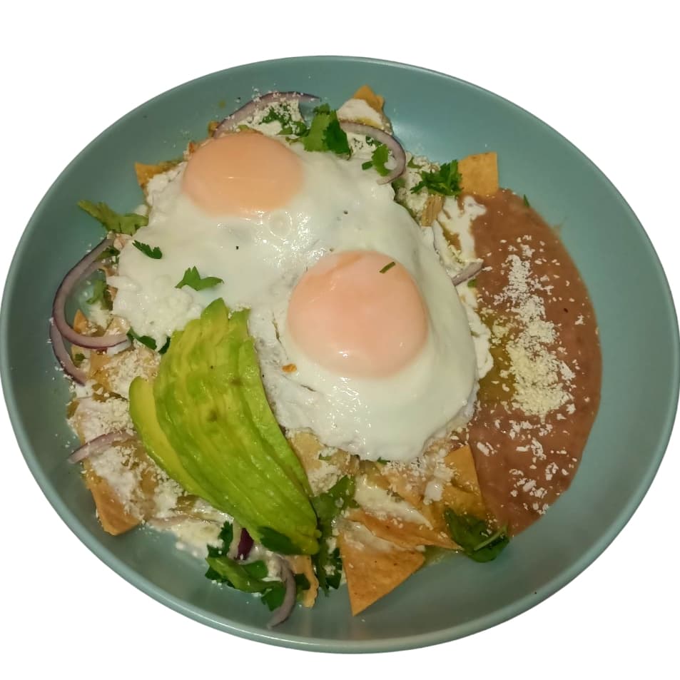 Chilaquiles con Huevo