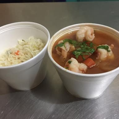 caldo de camarón