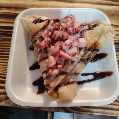 CREPA DE FRESA y Lechera