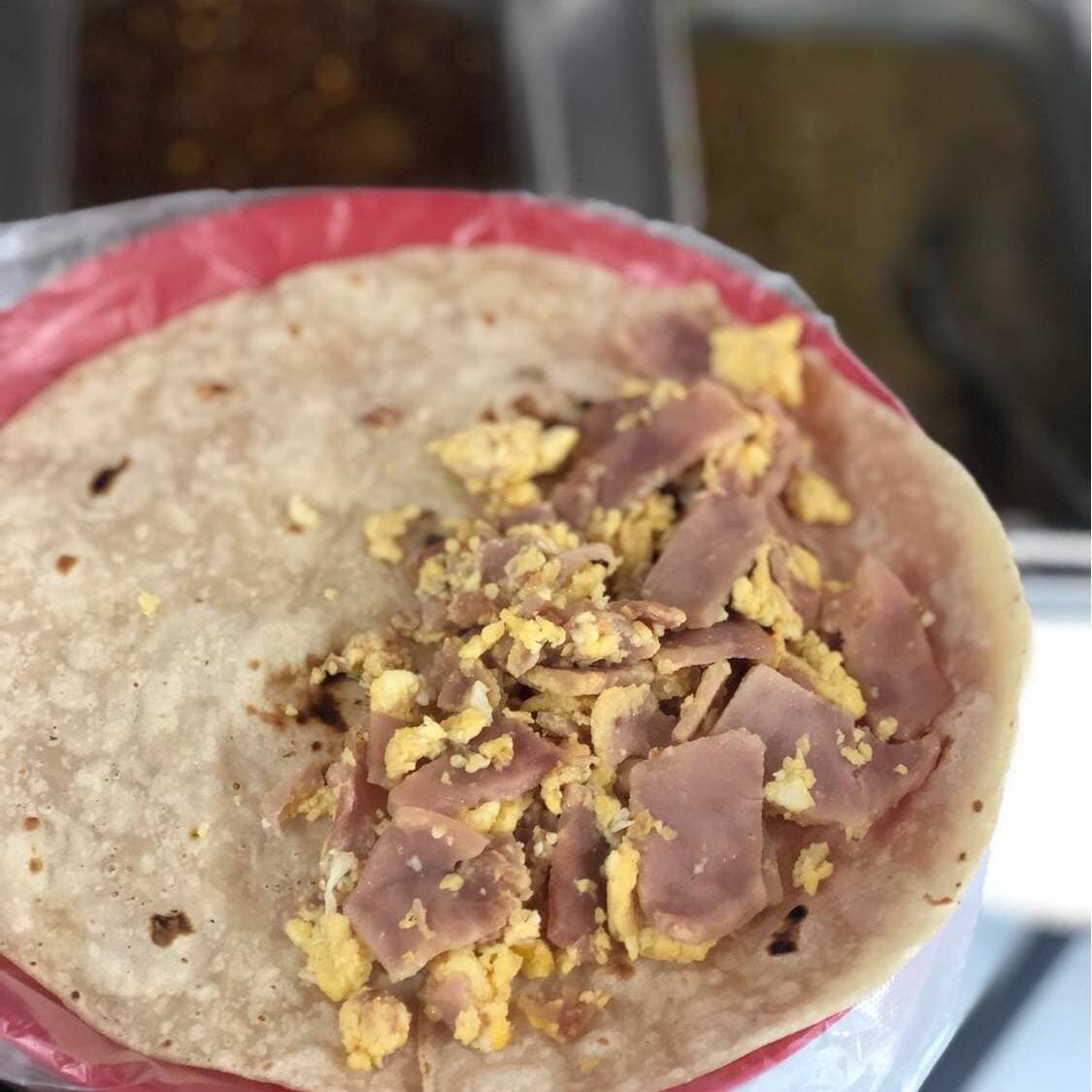 Tacos de Huevo con Jamon