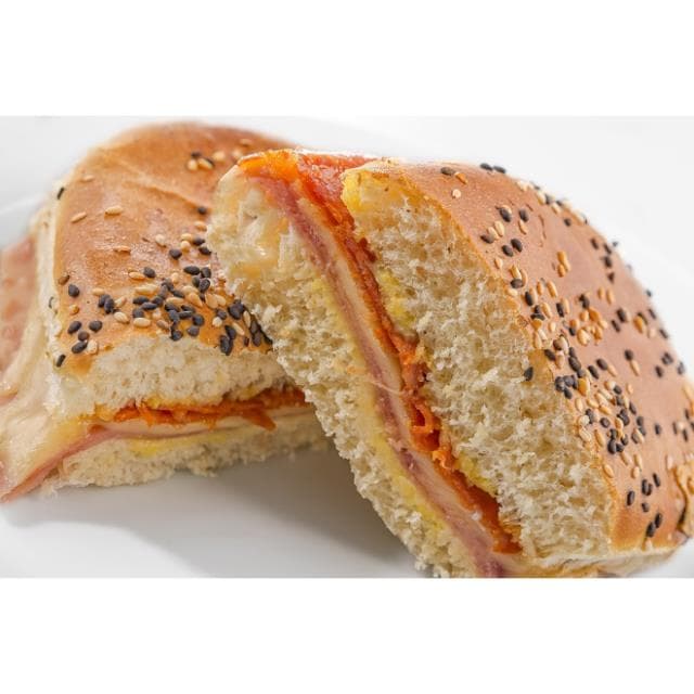PANINI PEPERONI Y JAMON