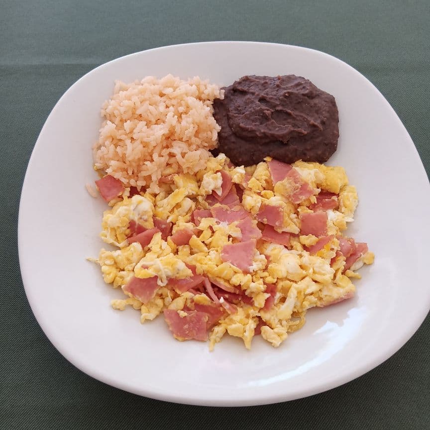 Huevo con Jamón
