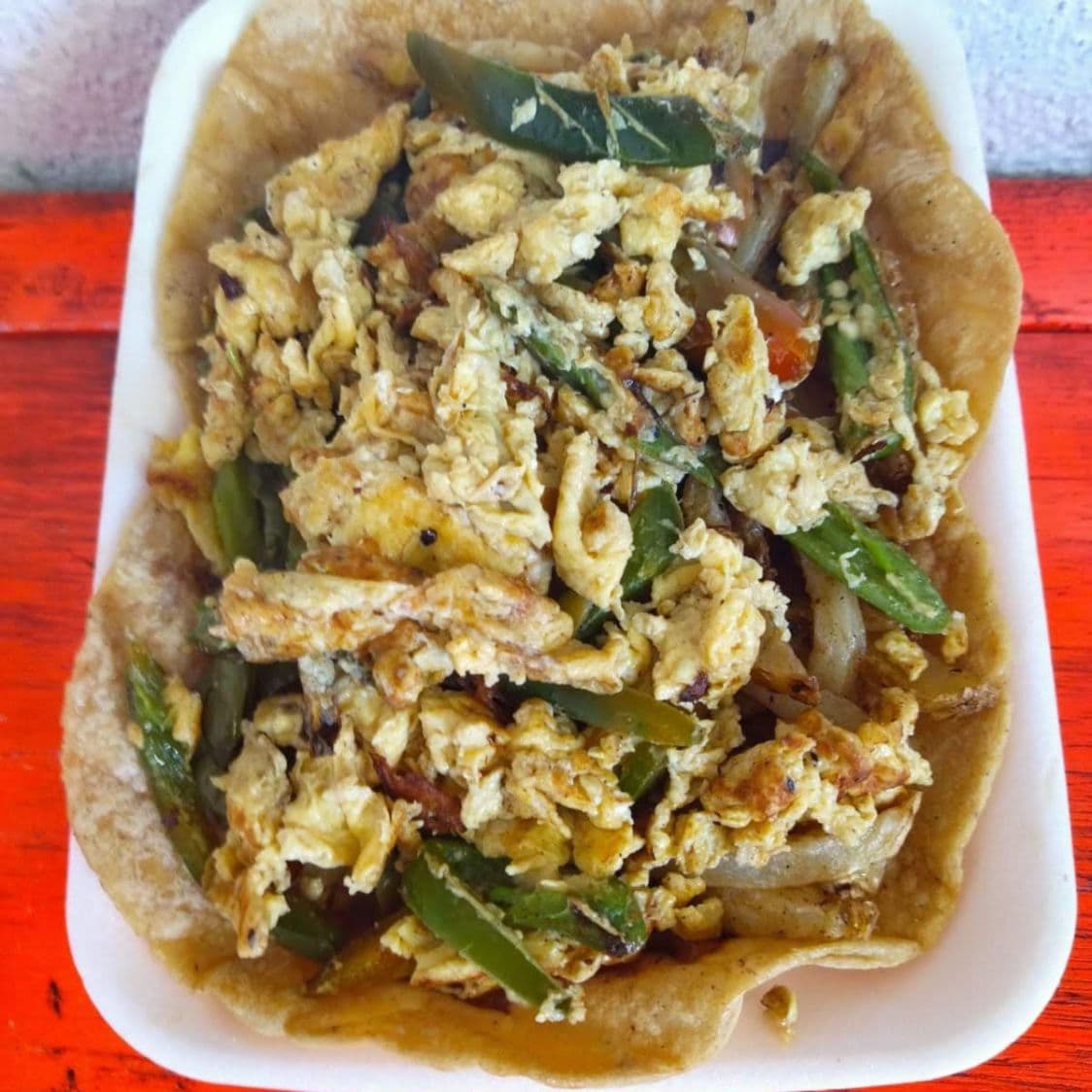 TACO DE RAJAS CON HUEVO