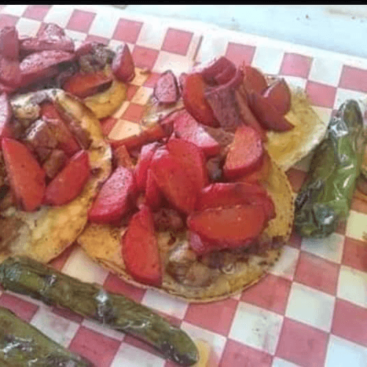 Volcán(RES,CERDO,SALCHICHA O CHORIZO)