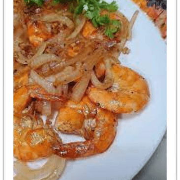 Camarones Encebollados