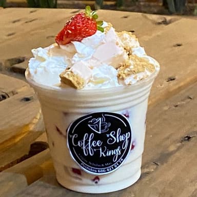 Fresas con Crema y Pay de Queso Chicas