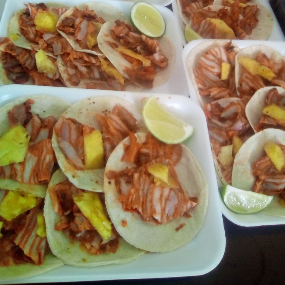 Taco al pastor tortilla de maíz