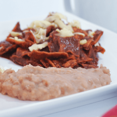 Chilaquiles de Queso Rojos