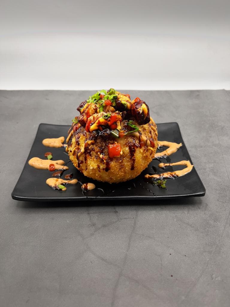 Bola de arroz empanizada c/ Pork Belly