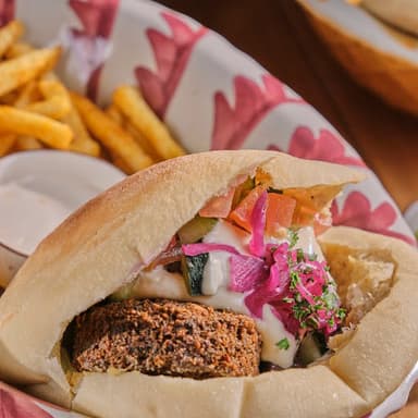 Shawarma Pan Pita de Falafel
