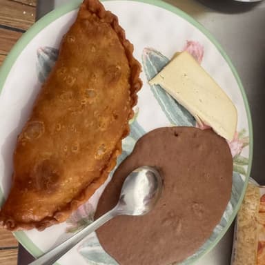 Orden 1 Empanada.