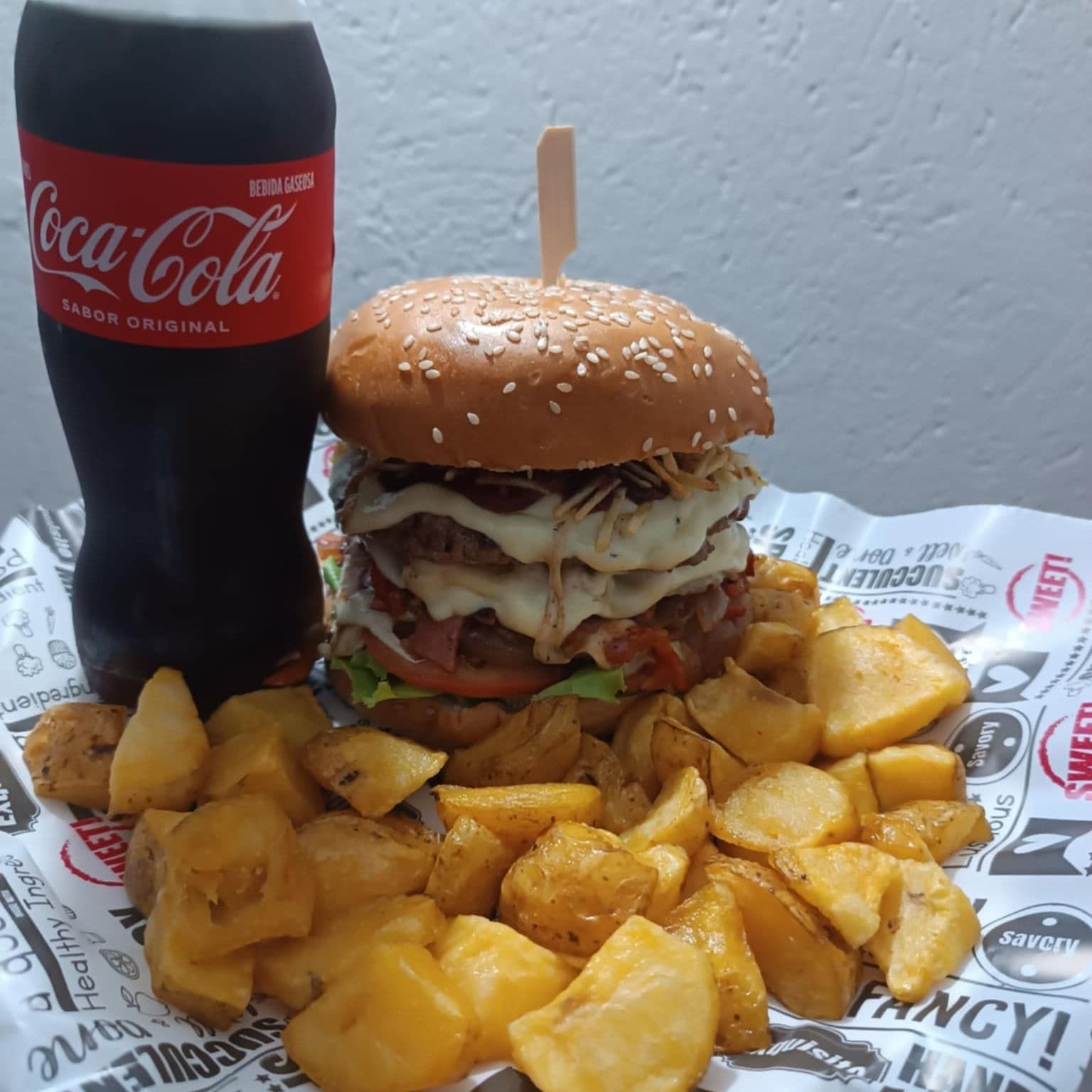 Combo Hamburguesa Super Especial + Cocacola