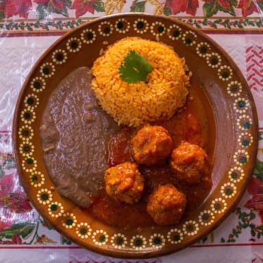 Platillo de Albóndigas