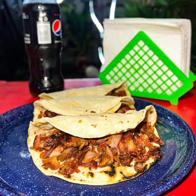 Taco Dorado De Adobada