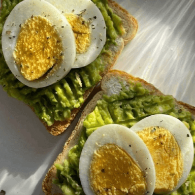 Tostada de Aguacate