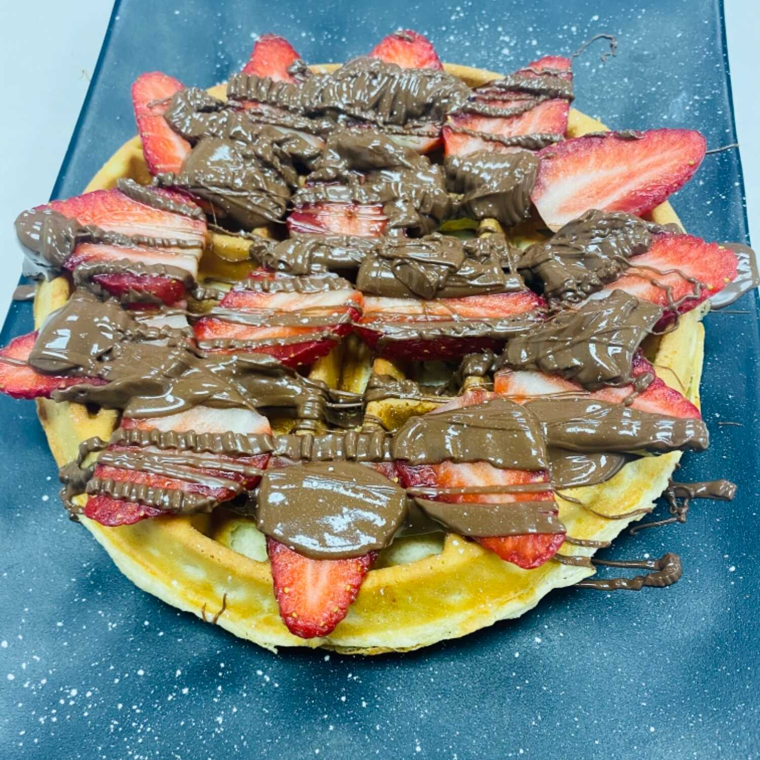 Waffle con Nutella y Fresa