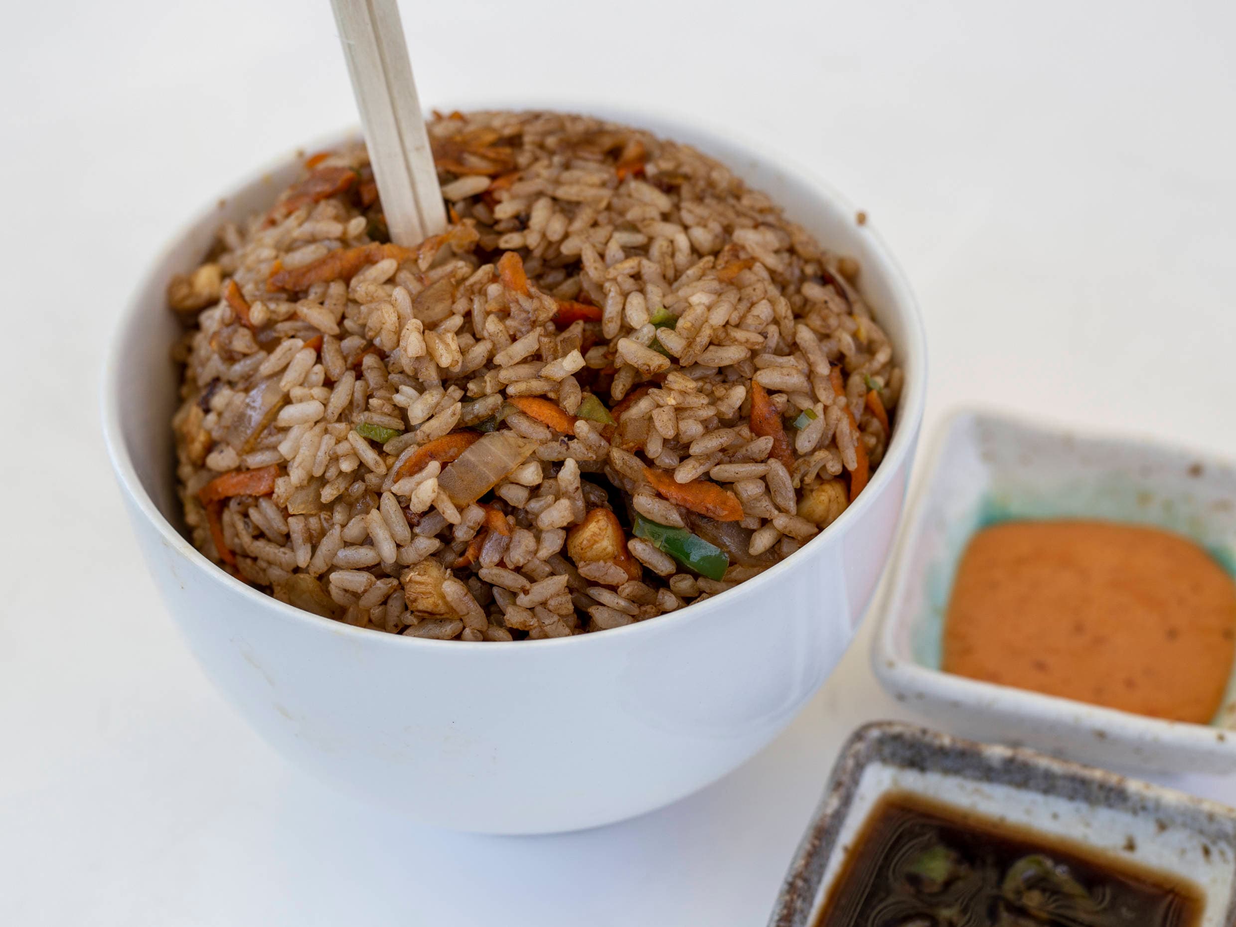 Yakimeshi con Verduras y Proteina.
