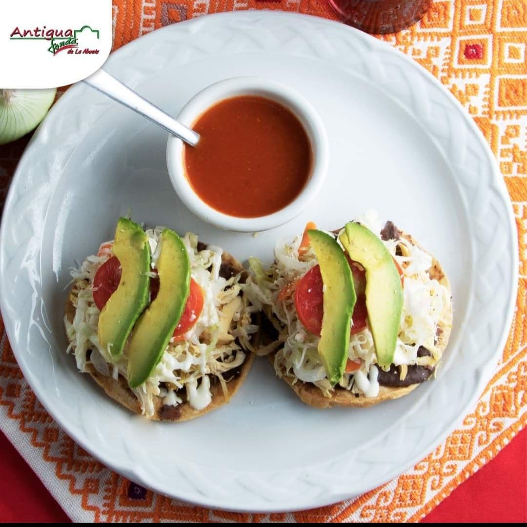 Tostadas de Pollo