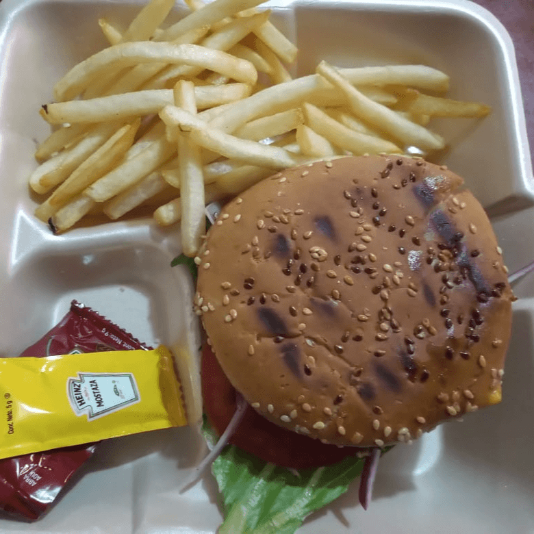 Hamburguesa Sencilla con Papas