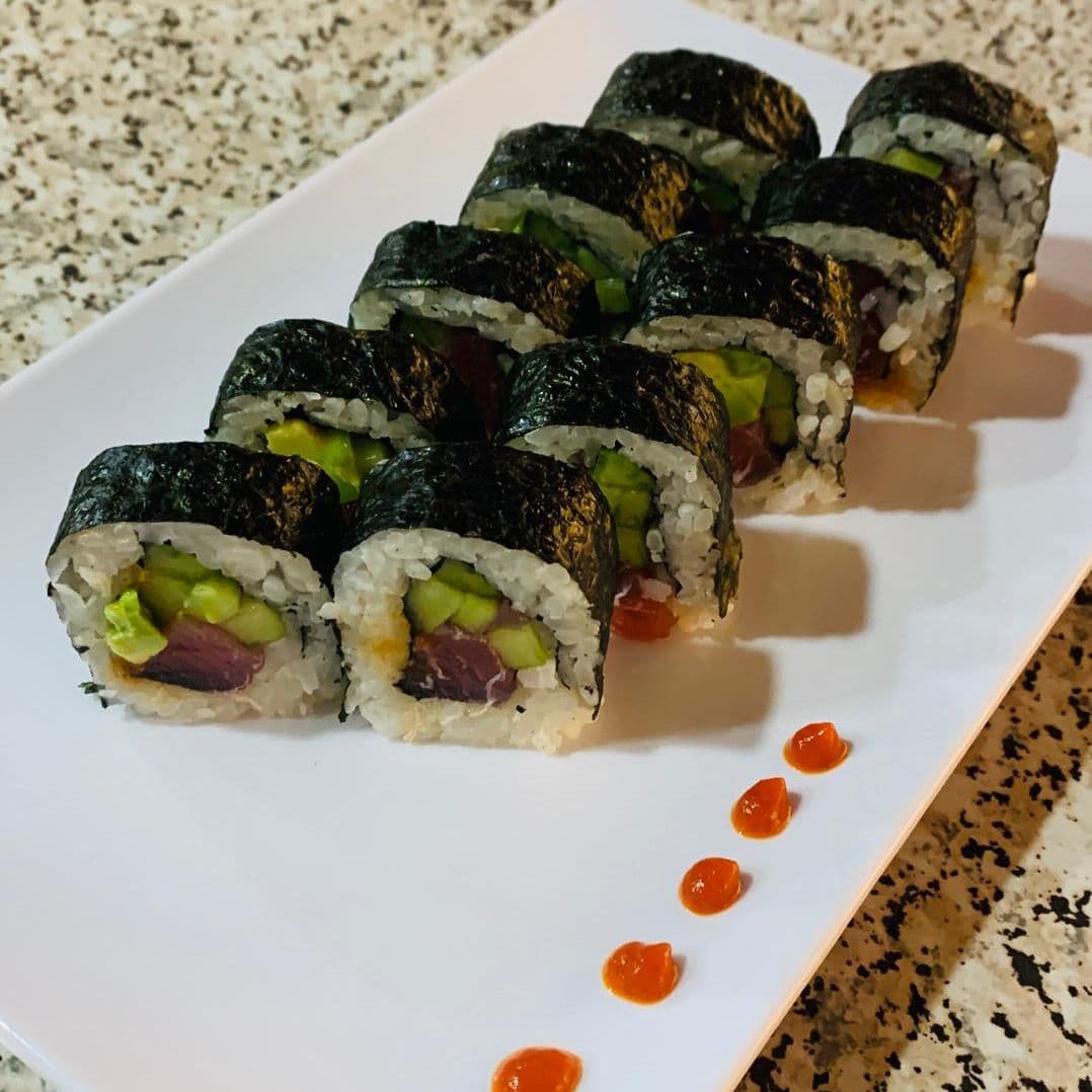 Spacy tuna crunch roll