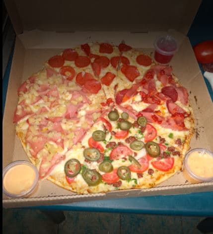 URI´S PIZZA