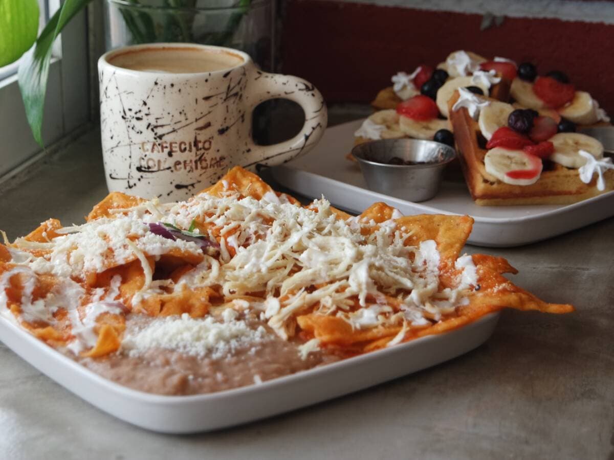 Delis Bros Café