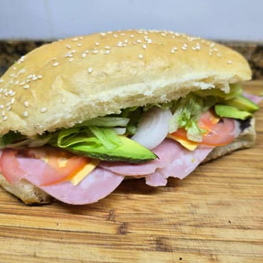 Torta de Jamón y Queso