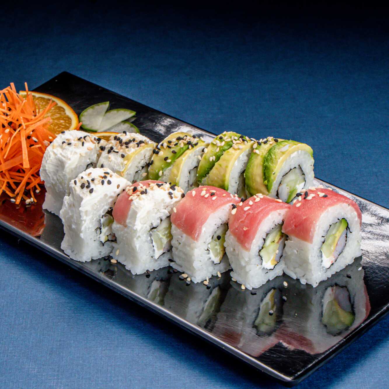 Tricolor Roll