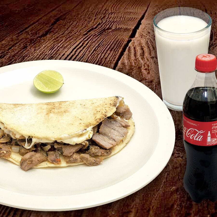 1 Quesadilla Árabe + Bebida.