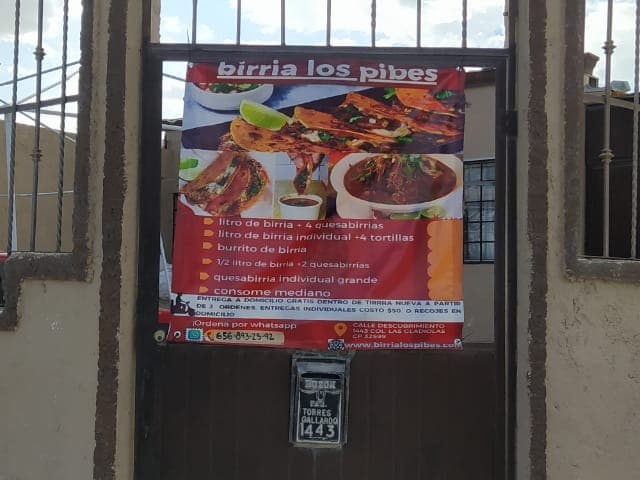 Birria Los Pibes