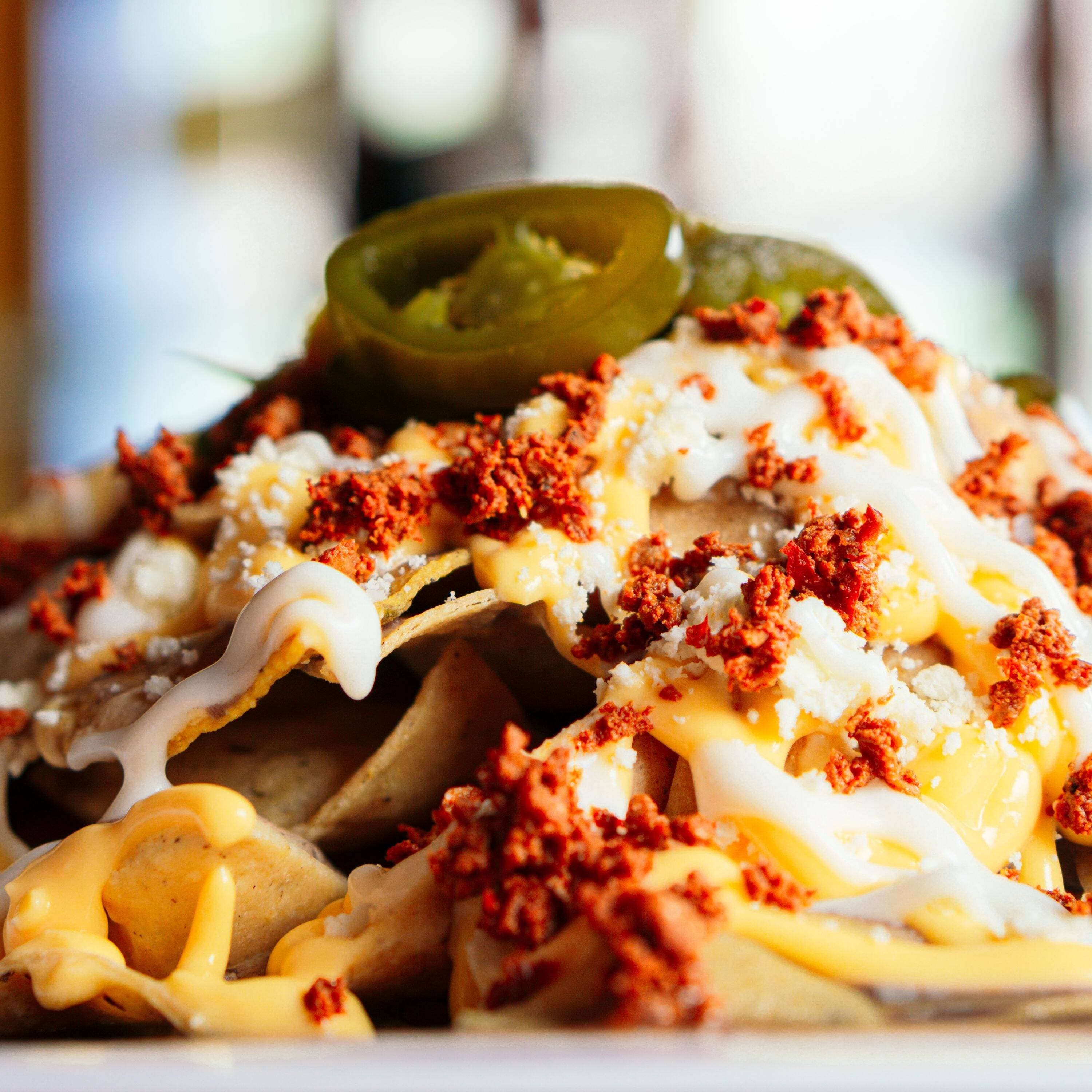 Nachos Especiales con Chorizo o Champiñon