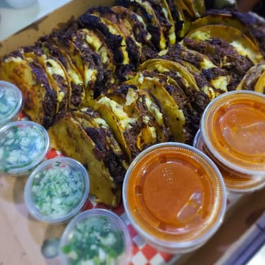 16 Tacos de Birria