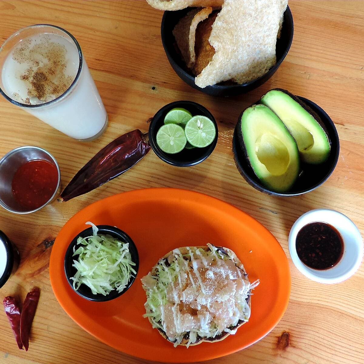 Combo Tostadas (2 Pz) + Bebida
