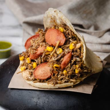 Arepa Mazorcada de Salchicha Americana