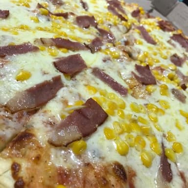 Pizza Maíz con Tocineta Grande