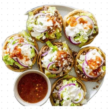 Sope de carne molida de cerdo (1 pza).