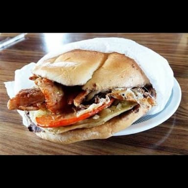 Guajolote de Chuleta Ahumada con Queso