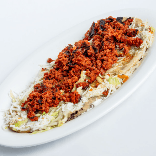 HUARACHE DE CHORIZO CON QUESO