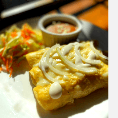 3 ENCHILADAS SUIZAS CON 2 GUARNICIONES