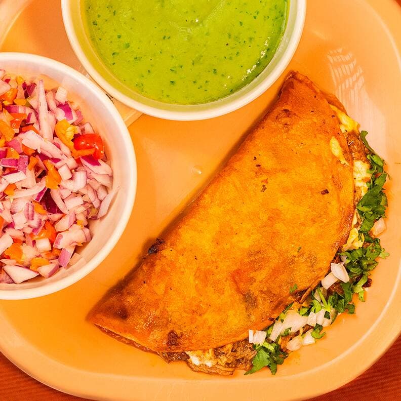 Quesabirria de Res (Tortilla de Harina)