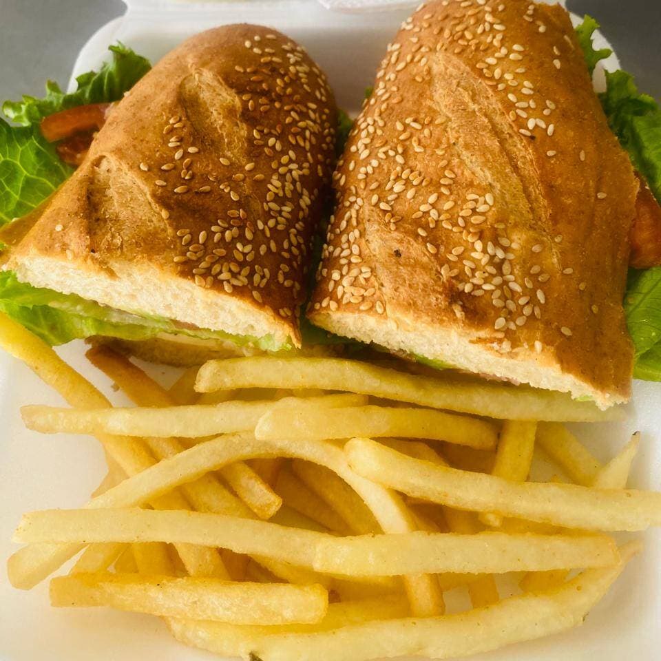 Baguette de Jamón con Papas