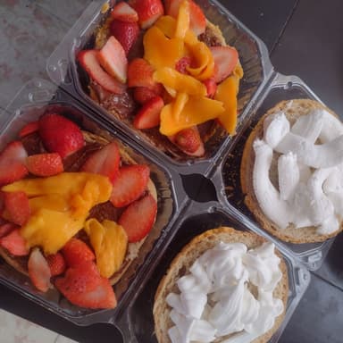Concha Rellena de Mango