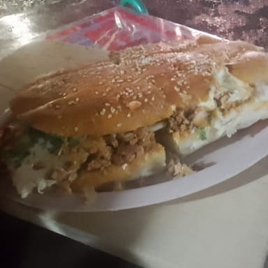 Torta de SIRLOIN ASADO  QUESO MANCHEGO OAXACA