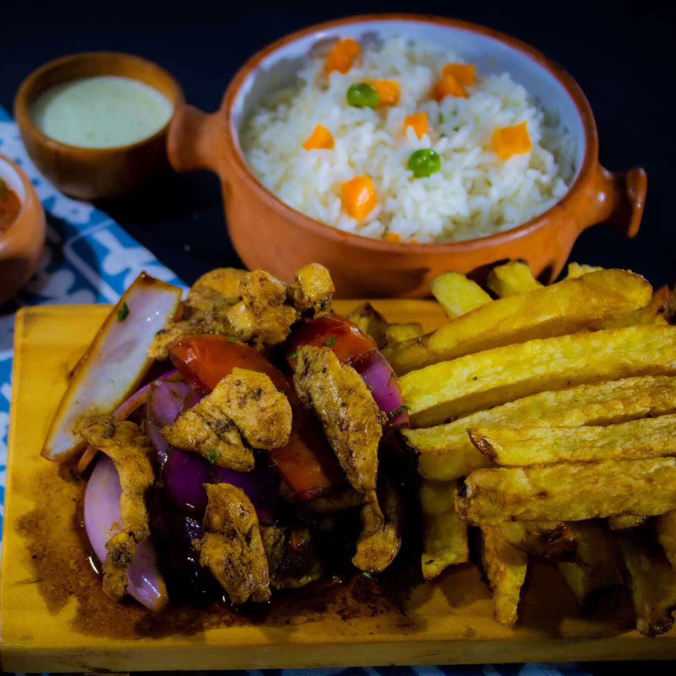 Pollo Saltado Criollo
