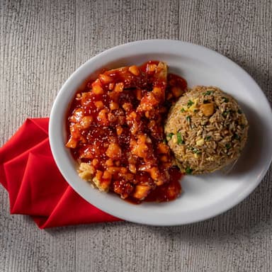 Pollo Tipakay con Arroz Chaufa