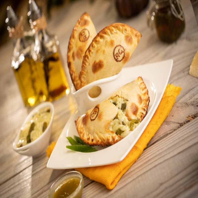 Empanada de Rajas y Queso