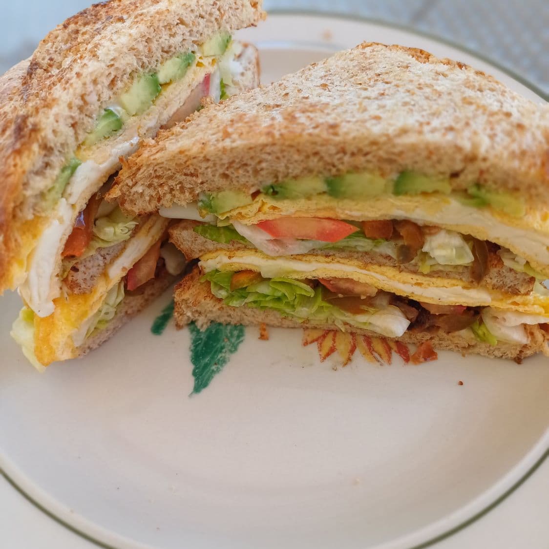 Sandwich de Huevo con Quesillo