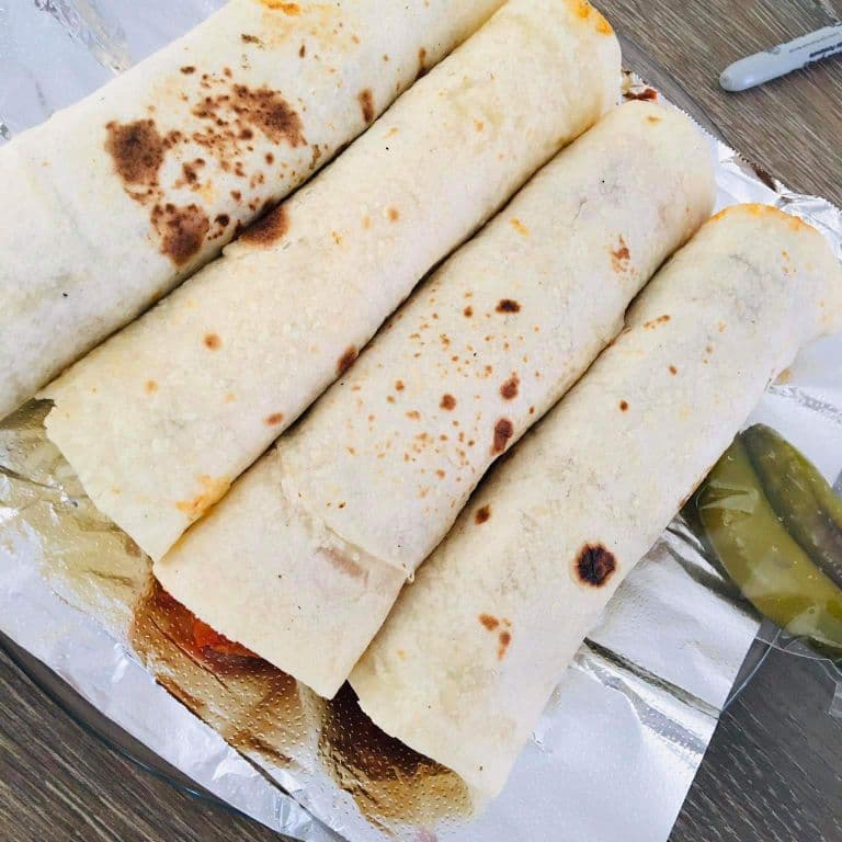 Burrito de rajas con queso