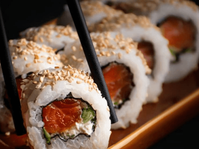YHAKA SUSHI