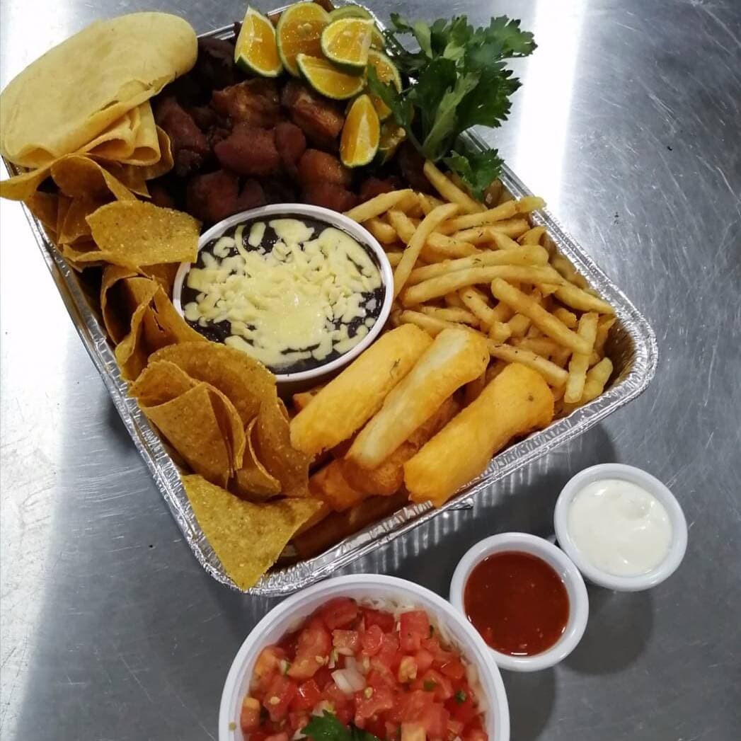 Bandeja de Chicharrones Planet